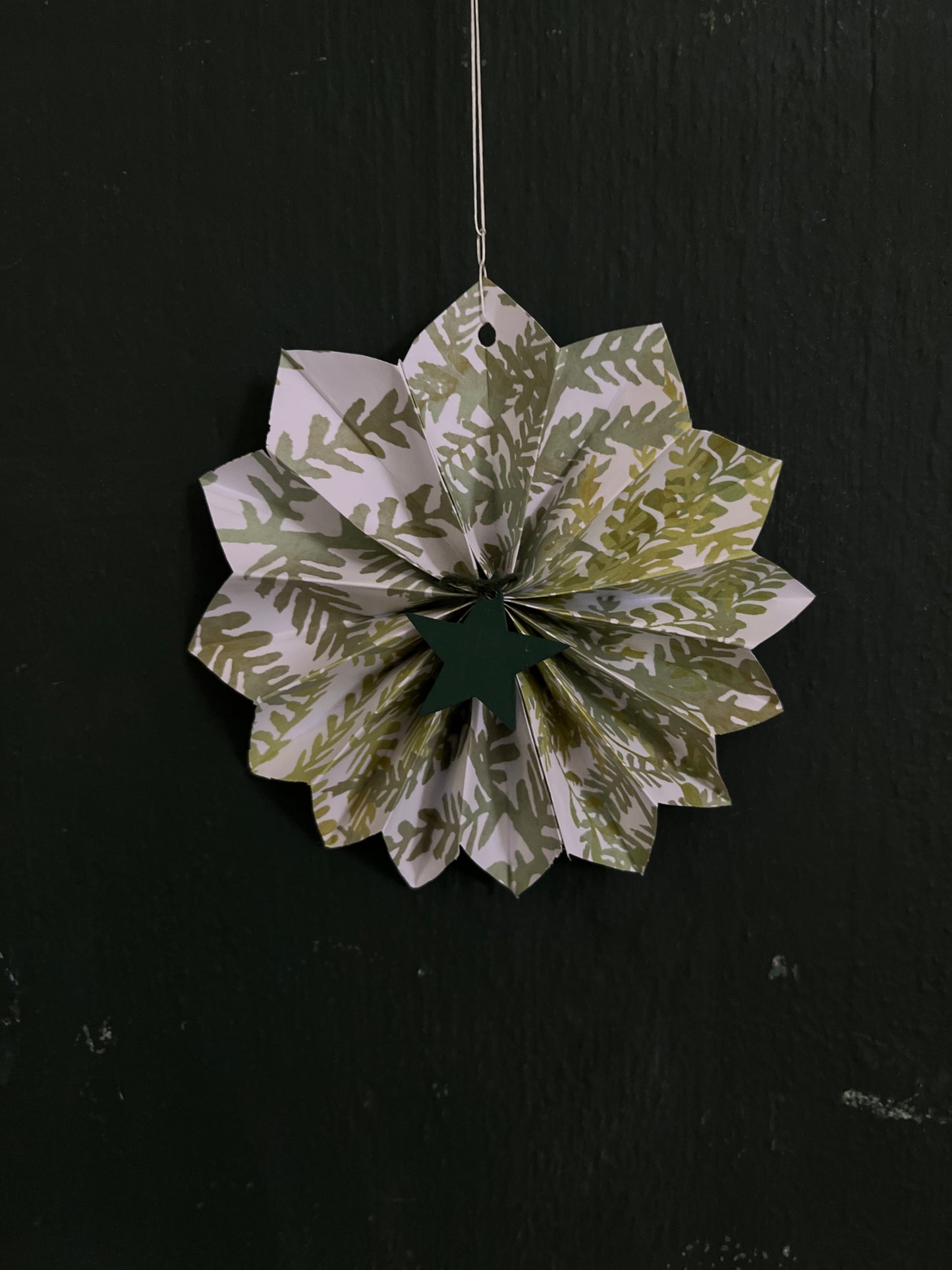 Christmas Snowflake Workshop  Sat 22 Nov 9:30-12:00