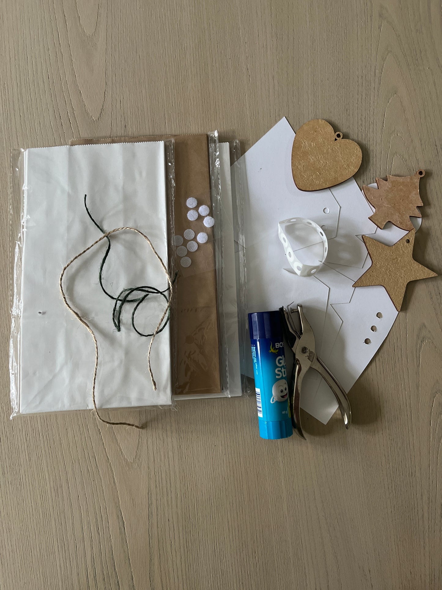 Christmas paper Snowflake DIY pack